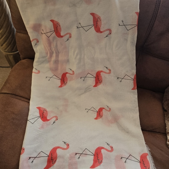 JUST CLASSIC SUNNY Pink Flamingo Chic Print Scarf - Picture 6 of 6